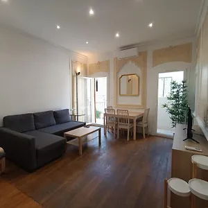 https://studio-rnov-en-2022-intra-muros-avignon.aixenprovencehotels.org
